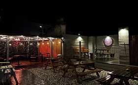 The Cassillis Hotel - Smart Self Check-In Hotel & Bar